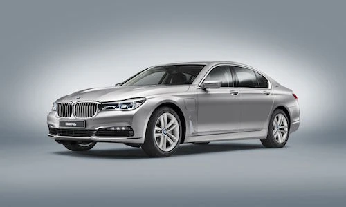 Cận cảnh BMW 7 Series “siêu tiết kiệm” chỉ 2,1 lít/100km