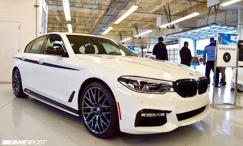 "Soi" BMW 5 Series 2017 độ M-Performance chính hãng