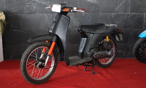 Xe tay ga Honda SH50 đời đầu "siêu hiếm" tại Hà Nội