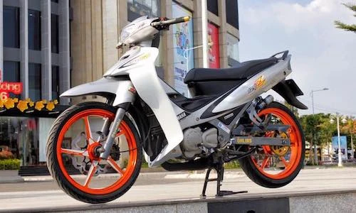 “Xế nổ 2 kỳ” Yamaha Z125 độ kiểng cực chất tại An Giang