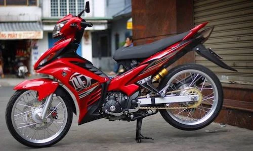 Yamaha Exciter 135 độ kiểng “long lanh” của biker Việt