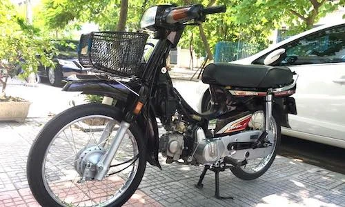 Cận cảnh Honda Dream II biển "tứ quý 9" tại Hà Nội