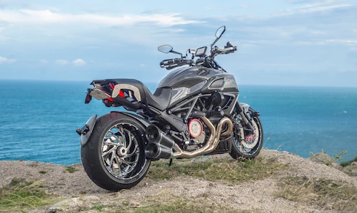 Ducati Diavel Carbon “full option” siêu chất của biker Việt