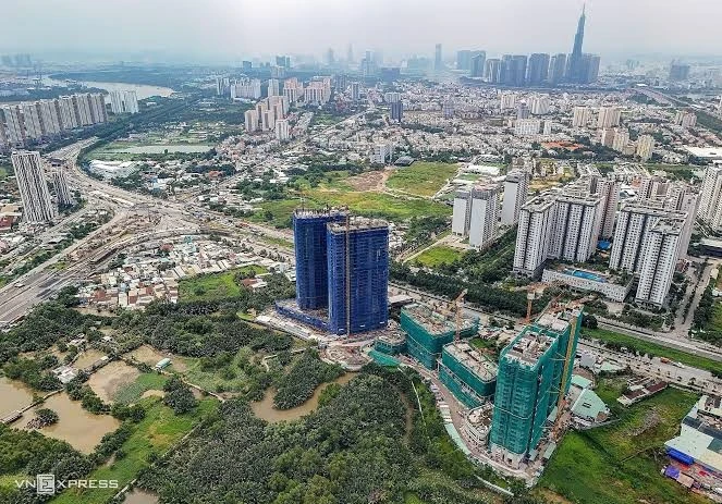 [SPOTLIGHT] Chuyên gia cảnh báo nguy cơ đẩy giá nhà nếu cho nhận cọc sớm