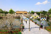 Một thời huy hoàng của pháp lam triều Nguyễn