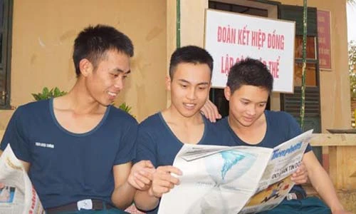 Cận cảnh một ngày của học viên áo lính