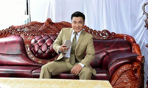 Cuộc sống giàu có của Lý Hùng và dàn “người tình” màn ảnh