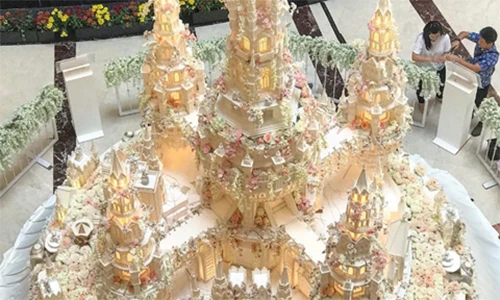 Sửng sốt trước những chiếc bánh cưới giá cả chục tỷ đồng