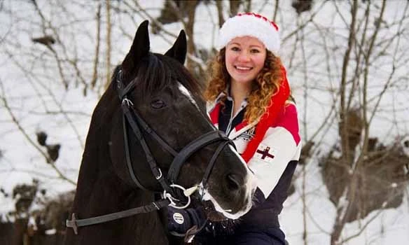 Ghen tị cuộc sống như mơ của nữ tỷ phú trẻ nhất thế giới