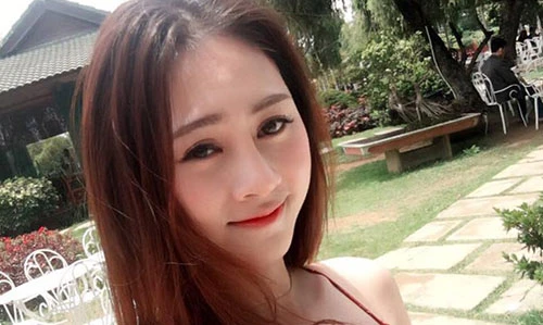 Ngắm hai cô nàng chịu khó “lả lơi” nhất làng hài miền Bắc