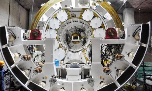 Cận cảnh “quái vật” sắp xuyên lòng đất đào hầm Metro