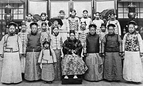 Chùm ảnh tiết lộ cuộc sống cuối cùng của hoàng tộc triều Thanh