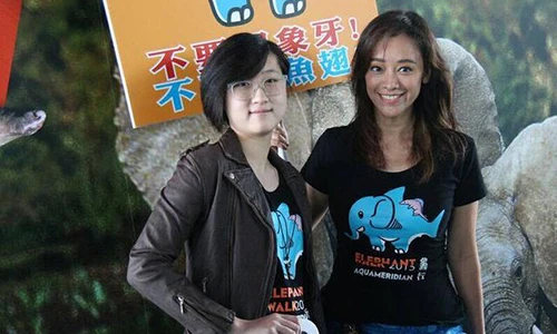 Thành Long: “Tôi luôn dày vò vì ruồng bỏ con gái“