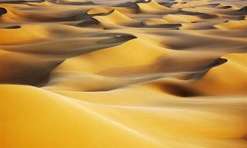 Vẻ đẹp ngỡ ngàng của những sa mạc nổi tiếng nhất thế giới