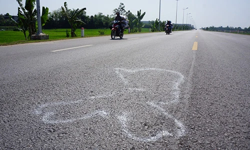 Ảnh: Những vết sơn tử thần ám ảnh người qua đường