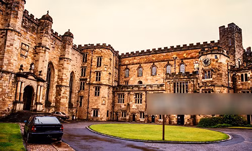 Vẻ đẹp thơ mộng của trường đại học chất lượng 5 sao