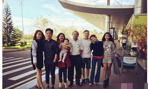 Bố mẹ Nhã Phương đối xử với Trường Giang thế nào?