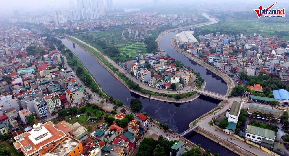 Ảnh: Những con sông chết đen quánh ở Hà Nội trước giờ hồi sinh
