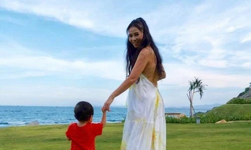 Quý tử nhà Thu Minh giờ đã lớn phổng phao 