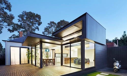 Nhà cấp 4 làm vườn trồng hoa bên trong vô cùng ấn tượng