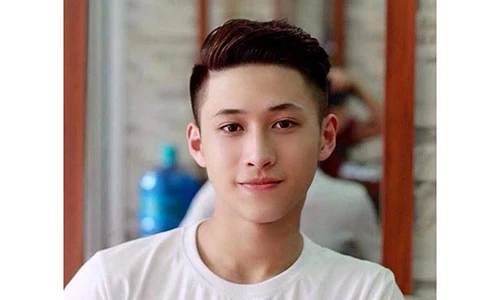 Vẻ đẹp tựa nam thần của hot boy 14 tuổi Hà thành