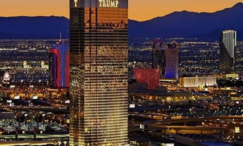Trầm trồ loạt tài sản dát vàng của ông Donald Trump
