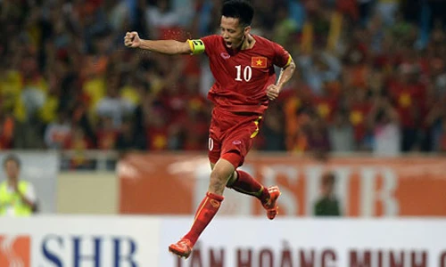 Clip Văn Quyết “xé lưới” Myanmar, mở tỷ số cho ĐT Việt Nam