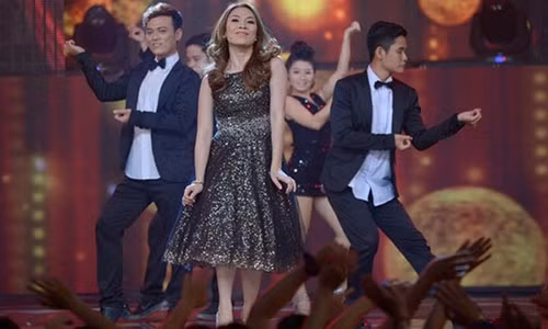 15 bộ đầm giúp Mỹ Tâm ghi điểm vì quá đẹp