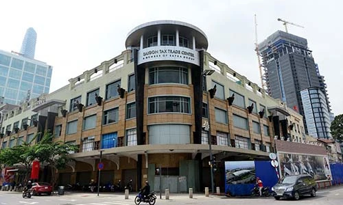 Cảnh hoang tàn bên trong Thương xá Tax trước giờ tháo dỡ