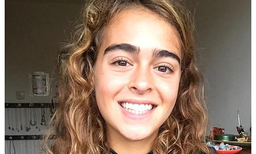 Nữ sinh 9X từ “bộ xương di động” trở thành hot girl