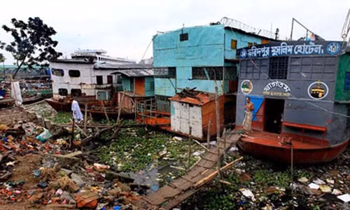 Bên trong khách sạn tồi tàn, giá “bèo” nhất thế giới