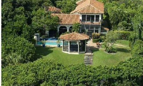 Cận cảnh biệt thự hoành tráng của diễn viên gạo cội Burt Reynolds