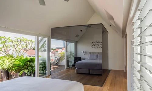 Ngôi nhà trong ngõ nhỏ với thiết kế tuyệt đẹp rợp sắc xanh