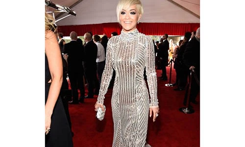 3 kiểu váy đang càn quét các thảm đỏ thời trang