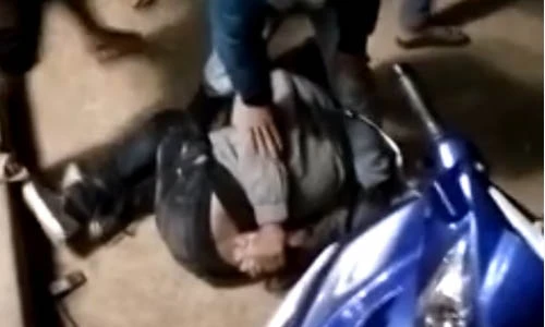 Những vụ trộm xe bị dân quây đánh hội đồng gây sốc