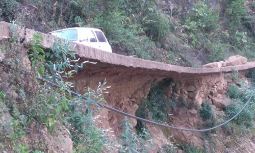 Dựng tóc gáy với con đường nguy hiểm nhất Việt Nam