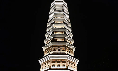 Ảnh: Bên trong bảo tháp cao nhất Đông Nam Á ở Ninh Bình