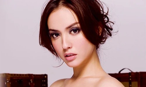 Nhan sắc 7 mỹ nhân Hoa dính tai tiếng “giật chồng“