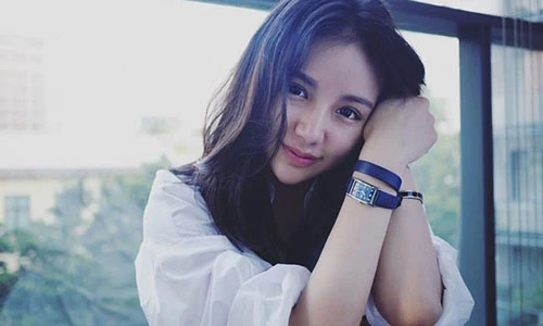 Vẻ gợi cảm của 4 tiểu thư con nhà giàu ở Singapore