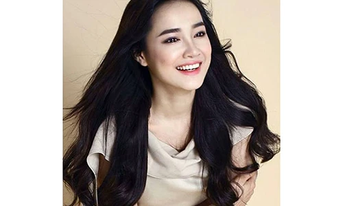 Đọ nhan sắc Nhã Phương - Quế Vân: Ai hơn ai?