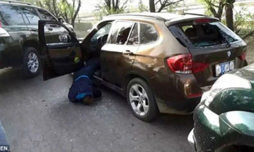 Thót tim màn đấu súng giải cứu con tin như phim ở Trung Quốc