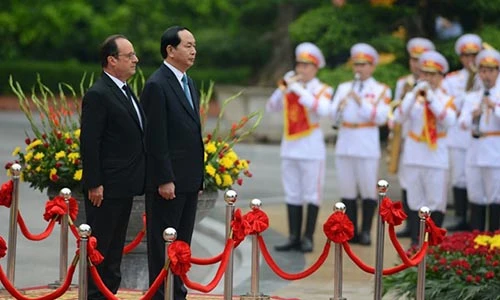 Chùm ảnh: Lễ đón Tổng thống Pháp Francois Hollande tại Hà Nội