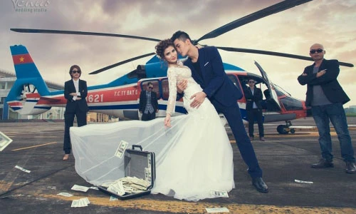 Bộ ảnh cưới “ông trùm và người đẹp” tại sân bay