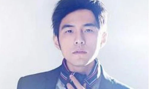 Quá khứ khổ cực ít ai biết của loạt sao đình đám Cbiz