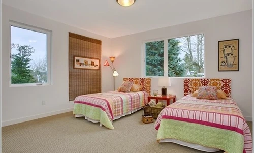 Trang trí phòng cho bé gái chủ đề chim cú mèo ngộ nghĩnh