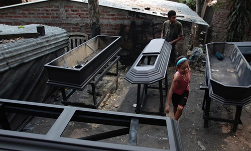 Tận mục thị trấn quan tài đặc biệt ở El Salvador