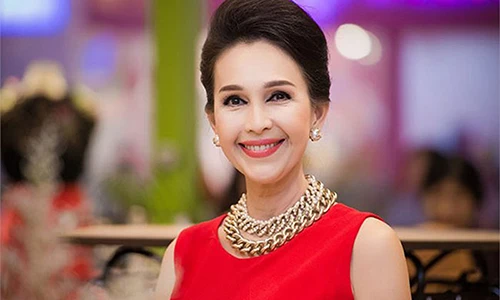 Những mỹ nhân Việt ngoài 50 vẫn gợi cảm hút hồn