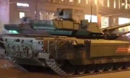 T-14 Armata thế hệ thứ 3 của Nga thị uy sức mạnh kinh hoàng