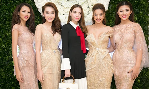 Hồ Ngọc Hà đi tiệc giữa ồn ào nghi được cầu hôn