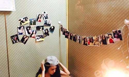 Sửng sốt phòng trọ chật chội của ái nữ đại gia bất động sản